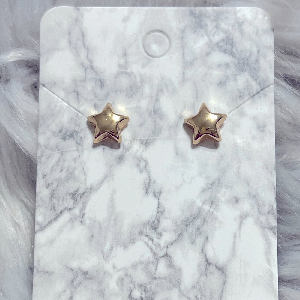 Earrings/Studs
